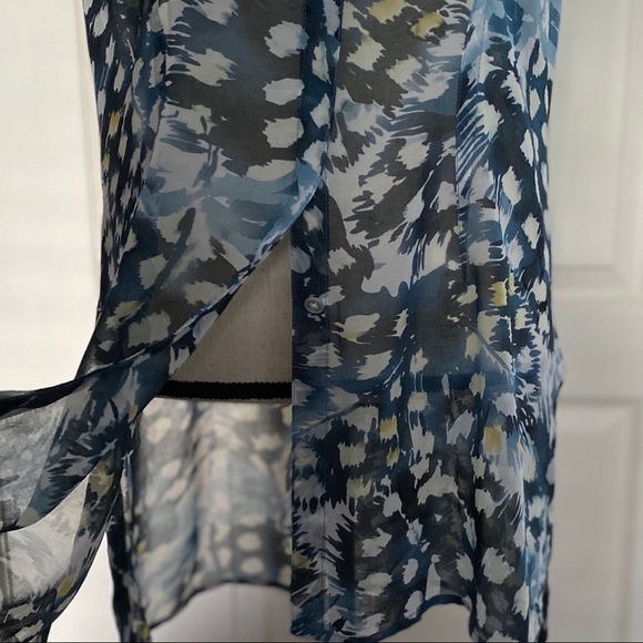 CAbi Avery sheer flowing tunic Sz M - Picture 6 of 8